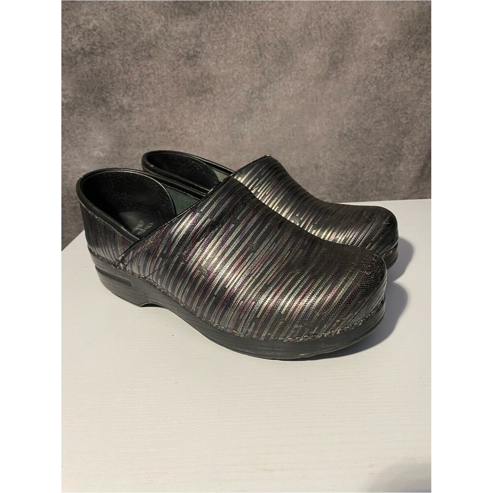 Dansko Professional Clogs Women's Size 39 Metallic Black Silver Striped Comfort